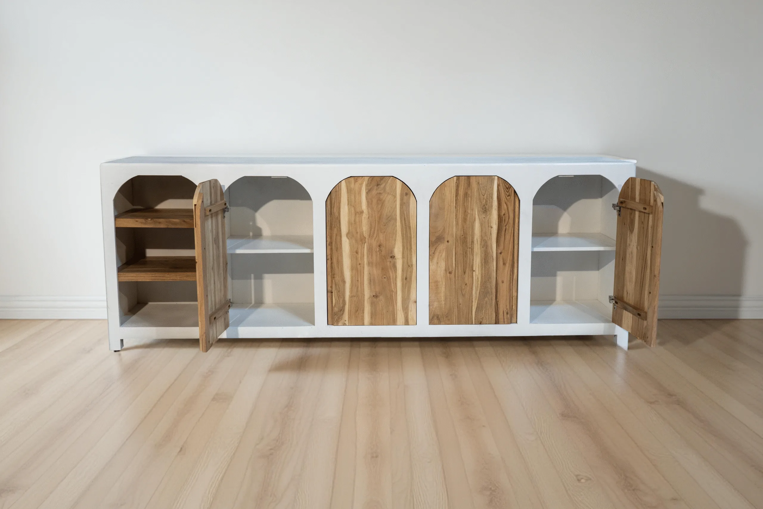 Buffet en bois d’acacia et manguier massif effet béton (pas de MDF / panneau de fibres) Rennes 225 cm