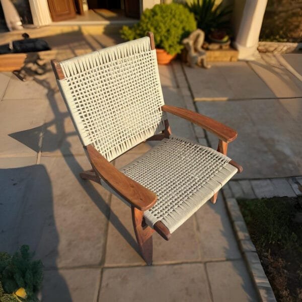 Fauteuil d'intérieur/extérieur en bois d'acacia et corde - Challans - Dwelling Interiors