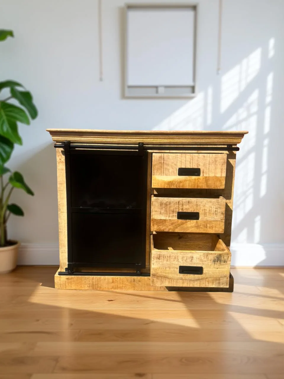 Buffet industriel Bordeaux en bois de manguier massif et métal – Porte coulissante